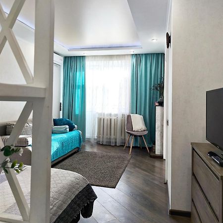 Бирюзовый Стиль Çernigiv Dış mekan fotoğraf